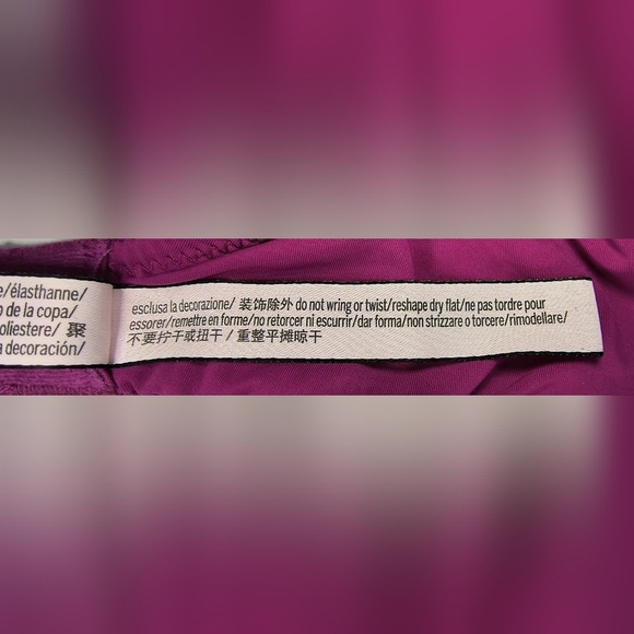 Victoria's Secret Fuschia Colored T-shirt Lightly Lined Wireless Bra, 32C - Picture 6 of 9